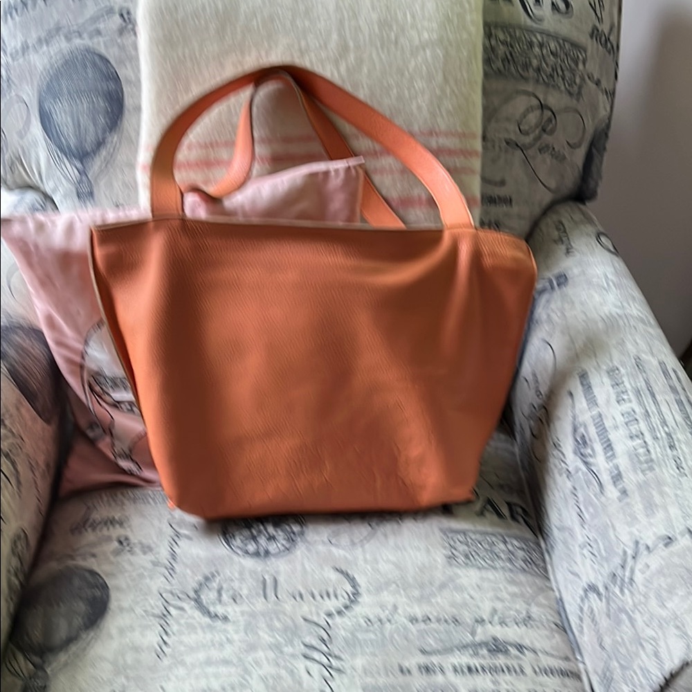 Kiko Orange Tote Bag Stylish Shoulder Tote leather - Picture 2 of 6